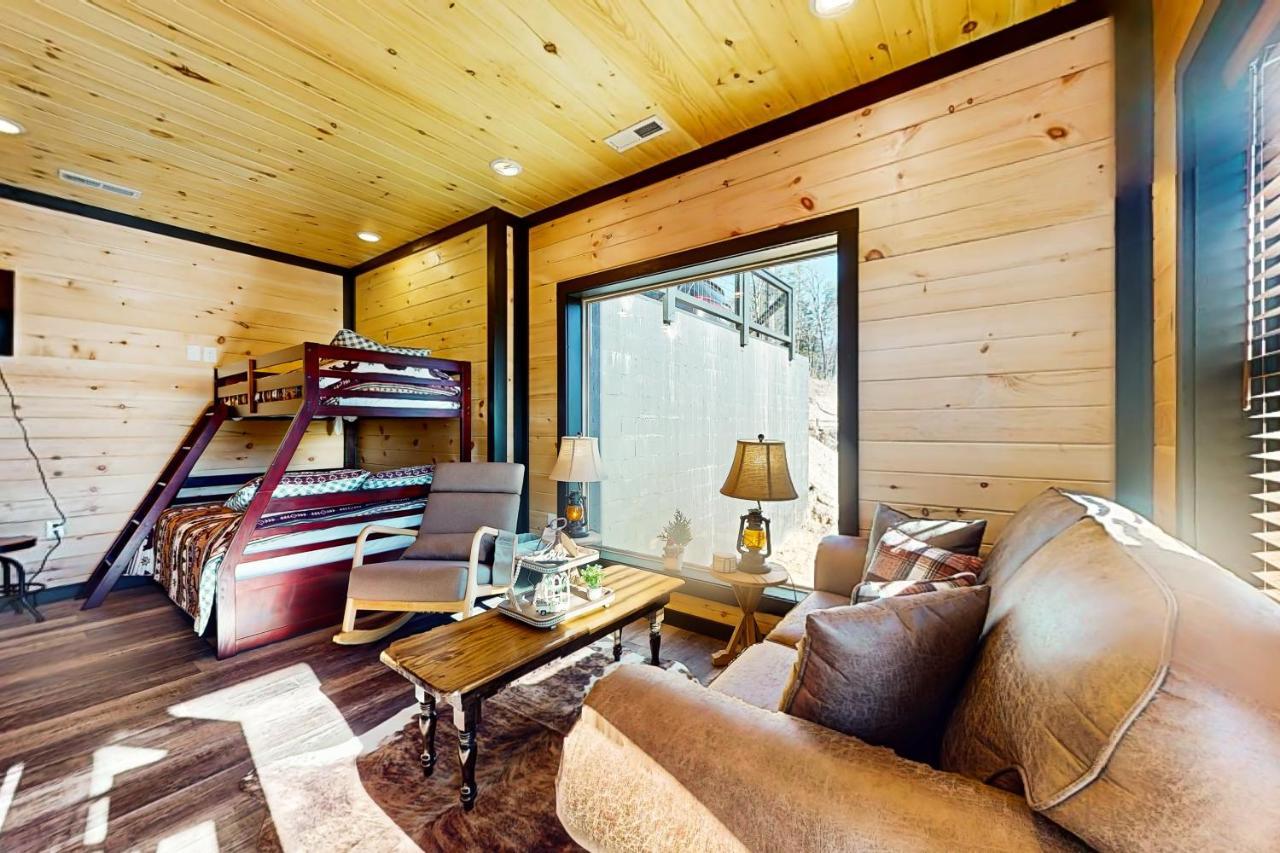 Fiesta Hills Hideaway Villa Sevierville Bagian luar foto