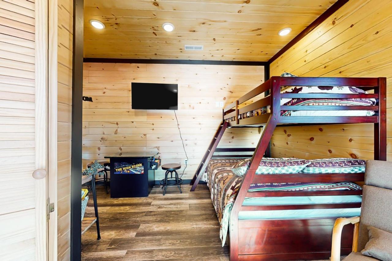 Fiesta Hills Hideaway Villa Sevierville Bagian luar foto
