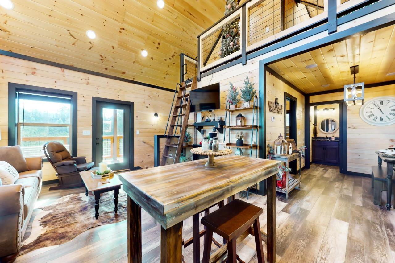 Fiesta Hills Hideaway Villa Sevierville Bagian luar foto